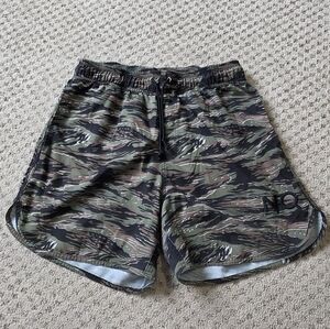 Never quit camo shorts